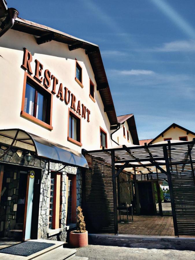 Motel International Recola Băneşti Exteriér fotografie